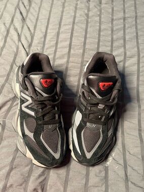 New Balance 9060 Black Castlerock Women’s Size 7.5
